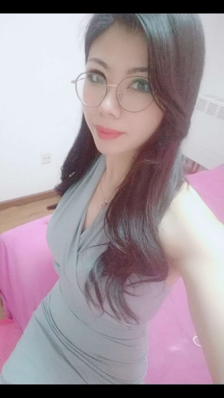 地铁新宫附近成熟欲女